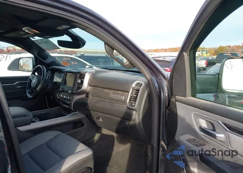 2021 Ram 1500 Big Horn 4X4 6'4 Box из США, поврежденный, VIN 1C6SRFMT8MN616177